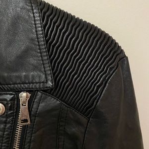 Faux Leather Jacket (black)